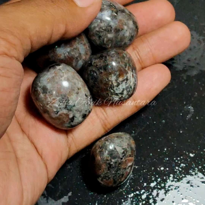 Batu yooperlite bercahaya sinar UV asli alam 100%