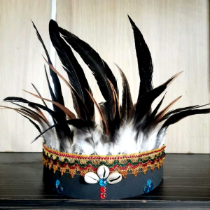 Mahkota Adat Topi Papua