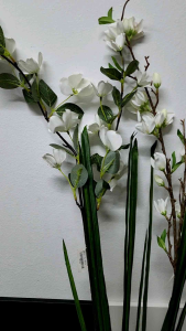 Bunga Plastik Perkhawinan / Bunga Panjang Perkhawinan / Bunga Hiasan Pelamin / Pelamin Perkhawinan Hantaran Decoration / Wedding Hantaran Perkhawinan Decoration / Decoration Hantaran Wedding Party.