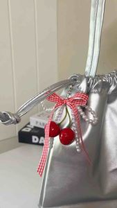 🍒พวงกุญแจเชอร์รี่🍒 พวงกุญแจโบว์ โบว์ห้อยกระเป๋า ห้อยโทรศัพท์ พร้อมส่งในไทย🇹🇭