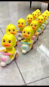 Pressure Duck Mainan Bebek sepeda motor tekan bisa jalan mainan sepeda