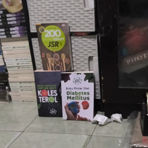 paket 3 buku diet sehat kolesterol diet sehat diabetes mellitus dan 200 resep sehat JSR