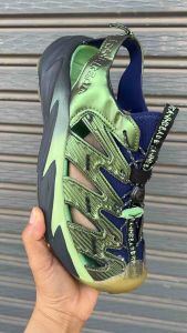 สินค้าพร้อมส่ง รองเท้าแตะHOKA รองเท้า ผู้หญิงแหละผู้ชาย สินค้ามีพร้อมส่ง💝