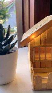 Rumah miniature dari stik es krim