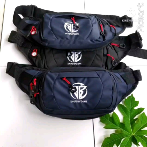 Waistbag Pria Waterproof Tas Selempang Pria Anti Air - Longchamp - P30 x L8 x T12 cm - Lapisan Satin - Lubang Headset - 3 Resleting - Slot HP/Gadget/Tablet - Tali Bisa Diatur - Murah