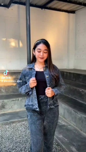 JAKET WANITA SNOW BLACK JEANS AURORA BIONDY / BIONDI JACKET WARNA KEKINIAN / JAKET JEANS WANITA CROP ALL SIZE WASHED