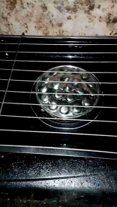 Panggang Happy Griil Logam: Desain Praktis & Tahan Lama