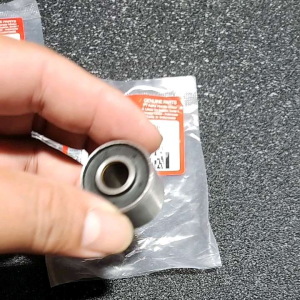 Bos Arm Motor Metic Honda Vario Beat Vario 125 Scoopy Vario 150 Vario 160 Beat F1 Genio Universal Rubber Bush Engine Hanger 11103-KVB-930 Universal