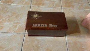 Kotak Mori Psht Kayu Jati Ukir Motif Simpel Love Bersinar Terbaru Sh Terate (Free Ukir Nama)/ Tempat Penyimpanan Sabuk Mori Pencak Silat Sh Terate 1922 / Tempat Kotak Penyimpanan Mori Kayu Jati Psht / Kotak Mori Psht Aesthetic / Kotak Mori Psht Anti Rayap