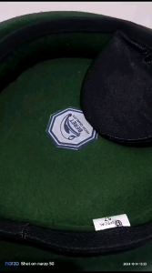 BARET HIGH QUALITY WARNA HIJAU GELAP EMBLEM KIRI