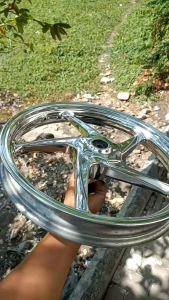 Batu Poles 4 Warna Putih Hijau Biru Kuning