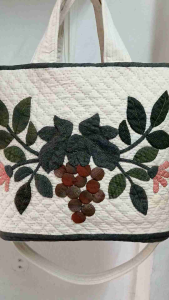quilt-01 กระเป๋าผ้าญี่ปุ่น แอพพลิเค ควิลท์มือทั้งใบ ขนาด30×27×9cm.