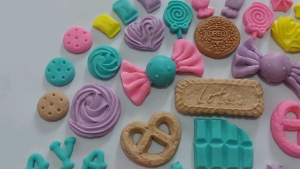 35pcs Assorted Candyland Theme Cake Topper Pretzel Lotus Candy Cupcake Biscuit Choco Bar Lollipop Decoration