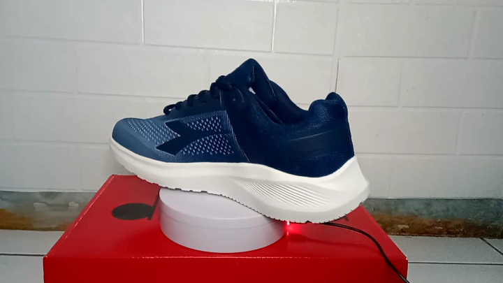 Diadora Flecher Mens Running Shoes Sepatu Running Pria Diadora