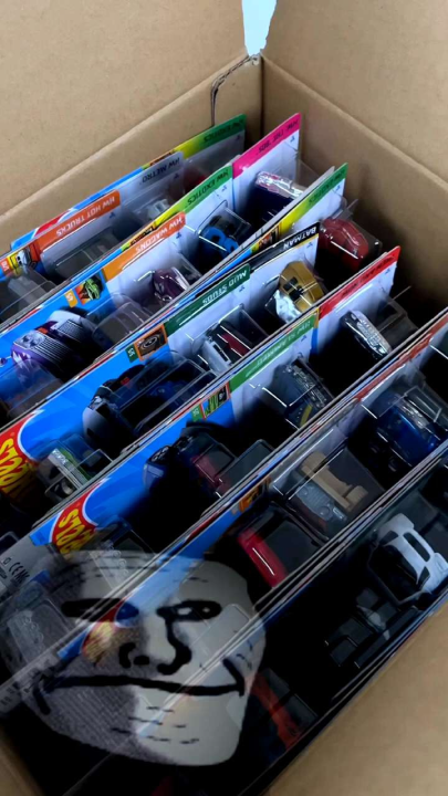 Hot Wheels Custom 68 Camaro 1:64 scale model | Lazada PH