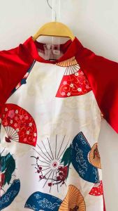 Áo Dài Tết Bé Gái Cách Tân Kiểu Mới Màu Sắc Nổi Bậc Xinh Sắn Thiết Kế Sang Trọng