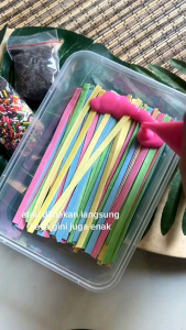 Mie Lidi Manis Gepeng Rainbow: Jajanan SD Kekinian yang Viral
