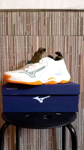 SEPATU VOLLY PRIA MOMENTUM 3 TERBARU SIZE 38 - 44