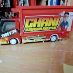 Miniatur truk kayu jumbo p 55 cm bisa pasang foto & nama full lampu dan terpal
