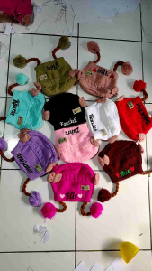 Topi kupluk kepang bayi perempuan free nama kupluk bayi model rambut kepang Kupluk anak free nama terbaru dan terlaris free nama custom suka suka