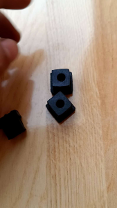 (100Pcs) Karet Kaki Hollow 15x15 Padat Karet Tutup Kaki Meja Kursi Rak Pipa Besi Kotak