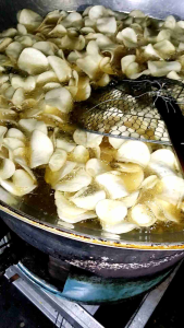 keripik singkong asin manis 100gr