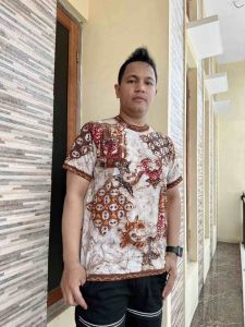 KAOS BATIK CAP KOMBINASI TULIS/KAOS PRIA TERBARU