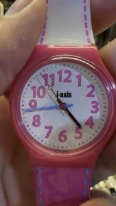 Đồng hồ nữ hiệu JAXIS SUNFLAME QUARTZ size 40mm máy vàng MIYOTA 2035 chất liệu plastic kết hợp thép phù hợp với các bạn học sinh nữ hoặc tặng bé sản phẩm còn seal và tad mác