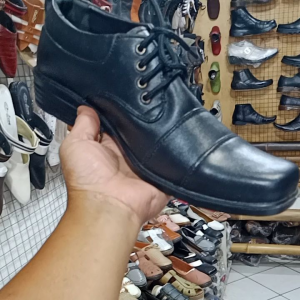 sepatu  pria