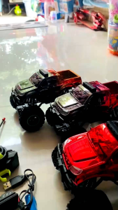 Mainan Mobil Remot RC Ford Hilux Batre Cash Nyala Lampu Dan Sound Mesin Cocok Buat Kado Koleksi Mainan Keluarga