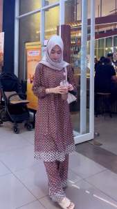 AURE SET LONG TUNIK TIORA ONESET RAYON PREMIUM MOTIF VIRAL SETELAN LONG TUNIK WANITA TERLARIS SETELAN MOTIF RAYON JUMBO