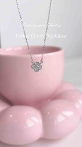 BUTTERCREAM 925 Sterling Silver Celin Petite Clover Necklace