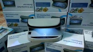 [SẠC PIN] Đèn soi tiền giả đèn soi giấy tờ cà vẹt bằng lái vé số. tem nhỏ gọn dễ mang đi sạc pin tiện dụng