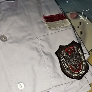 Seragam Sekolah - Kemeja Panjang Putih Bed Bordir SD / Bahan TC / Putih Kebiruan Cerah / salmafathimah8