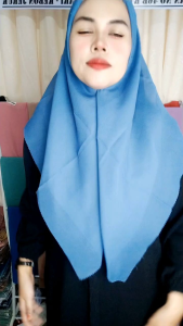 Hijab Segiempat Bella Square Payet Tabur II Pollycotton Swaroski
