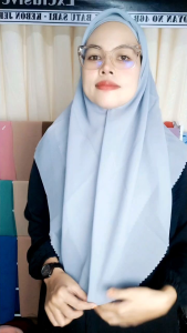 Segi Empat Bella Square Payet Rintik: Bahan Berkualitas Tinggi