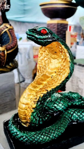 รูปปั้นพญางู พญางู รูปปั้นงูจงอาง งูบารวาร รูปปั้นงูสีเขียว พญางูเรียกทรัพย์ OKD-10 (สูง 20 ซม.)