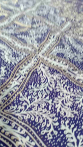 Sarung Batik Seri Pingitan: Desain & Aksesoris