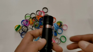 ยางกันลื่นแบบมีตัวอักษร สามารถยืดหดได้ สุ่มสี หากลูกค้าต้องการเลือกสีทักแชททางร้าน