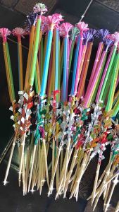 ไม้กฐิน ไม้เสียบแบงค์ ไม้ผ้าป่า ไม้เสียบธนบัตร พร้อมใช้งาน / สินค้าพร้อมส่ง / สต็อคแน่น / มีราคาส่งถูกๆ / 1 มัดมี 50 ก้าน - Lazada