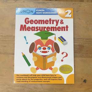 Kumon Math Workbooks Grade 2 - Geometry & Measurement