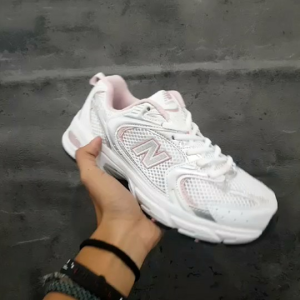 New Balance 530 White Pink: Sepatu Olahraga Wanita dengan Desain Elegan & Nyaman