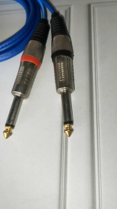 Kabel audio jack 2 akai mono silver to mini stereo 3.5 merk HK kabel kitani original tembaga