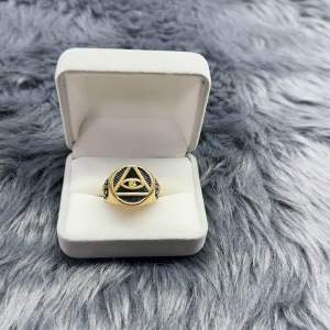 The Ultimate Guide to Gold Rings & Precious Metal Jewelry