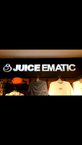 Kaos Pria Juice Ematic Planet Surf