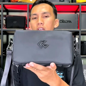 Tas Handbag Pria Clay - Tas Selempang Pria Keren & Serbaguna | Bisa Dipakai Kerja Jalan Santai Hingga Liburan