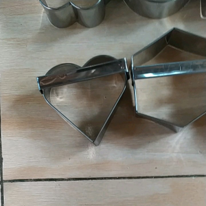 Cetakan Cireng/Cetakan kue 1 Set isi Karakter 1 Set 6pcs|Ring Cutter Kue/Cireng Gagang Ukuran 8cm Murah COD
