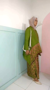 Rinjanie Set | Set Sembagi Batik Viscose | Setelan Batik Mewah | SETELAN BATIK KONDANGAN