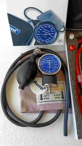 Baxtel Aneroid Sphygmomanometer With Red Deluxe Stethoscope Set