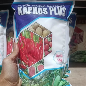 PUPUK KAPHOS PLUS 1 KG PELEBAT BUNGA DAN PEMBOBOT TANAMAN